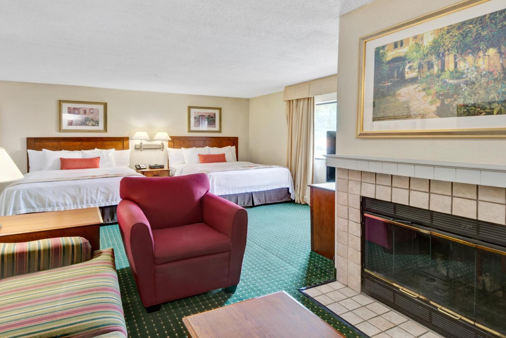 Queen Studio Suite